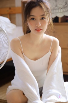 《为丈夫晋升的妻子和职场上司》